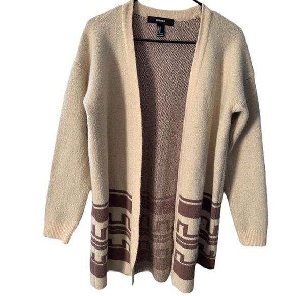 Forever 21 Heavyweight Cardigan With Pattern - Picture 1 of 3